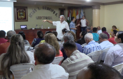 Portoviejo UCTPM fortalece gestión de cooperativas de transporte con capacitaciones sobre procedimientos parlamentarios