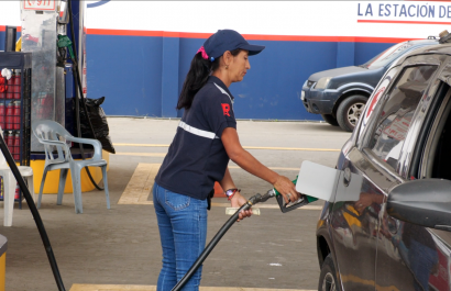 Portoviejo en alerta por posible desabastecimiento tras incidente en refinería de Esmeraldas