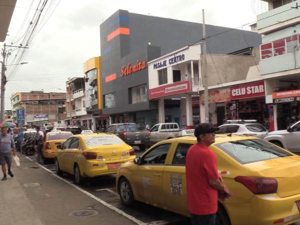 Portoviejo sin tráfico vehicular este 17 de abril clima seco y tránsito despejado