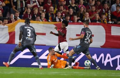 Angelo Preciado fue titular en la victoria de Sparta Praga.