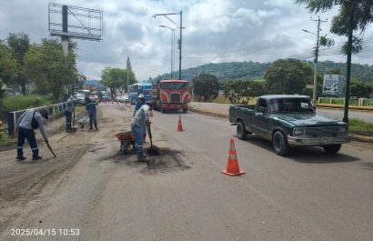 Prefectura de Manabí invierte $4.5 millones en mantenimiento de carretera Portoviejo-Montecristi