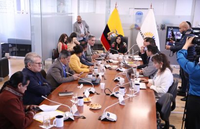 Prefecturas de Ecuador solicitan más autonomía y descentralización en la reforma al COOTAD