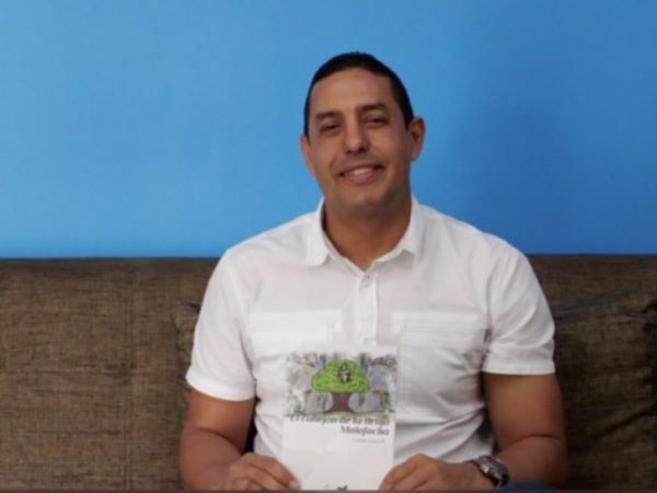“Presentan ‘El Callejón de la Bruja Malafacha’ en la Feria Internacional del Libro”