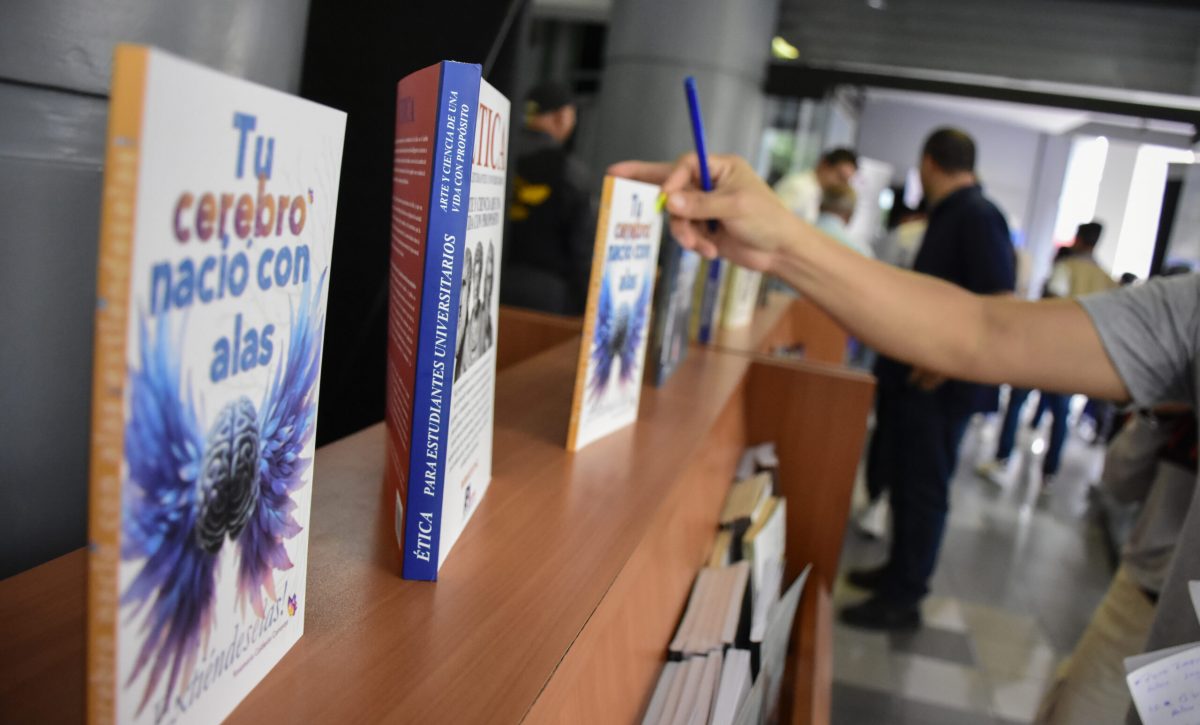 Primera Feria Internacional del Libro de Portoviejo reúne a más de 3.000 visitantes