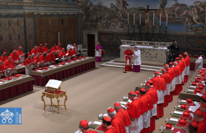 Procesión solemne marca el comienzo del Cónclave 2025 en el Vaticano y el mundo queda a la espera del nuevo papa