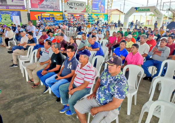 Los productores de maíz participaron en la segunda mesa técnica que se realizó en Tosagua.