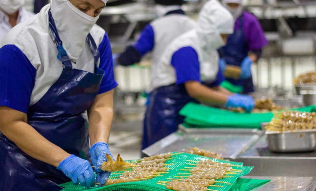 Productos importados de acuicultura enfrentan estrictos controles sanitarios en Ecuador.