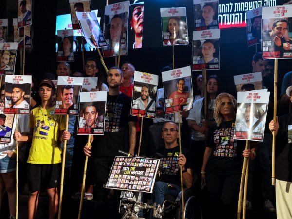 Protesta masiva en Tel Aviv marca el día 600 del conflicto con Hamás.