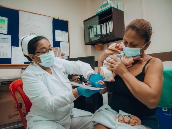Prueba del talón benefició a 270 mil niñas y niños en los últimos dos años en Ecuador