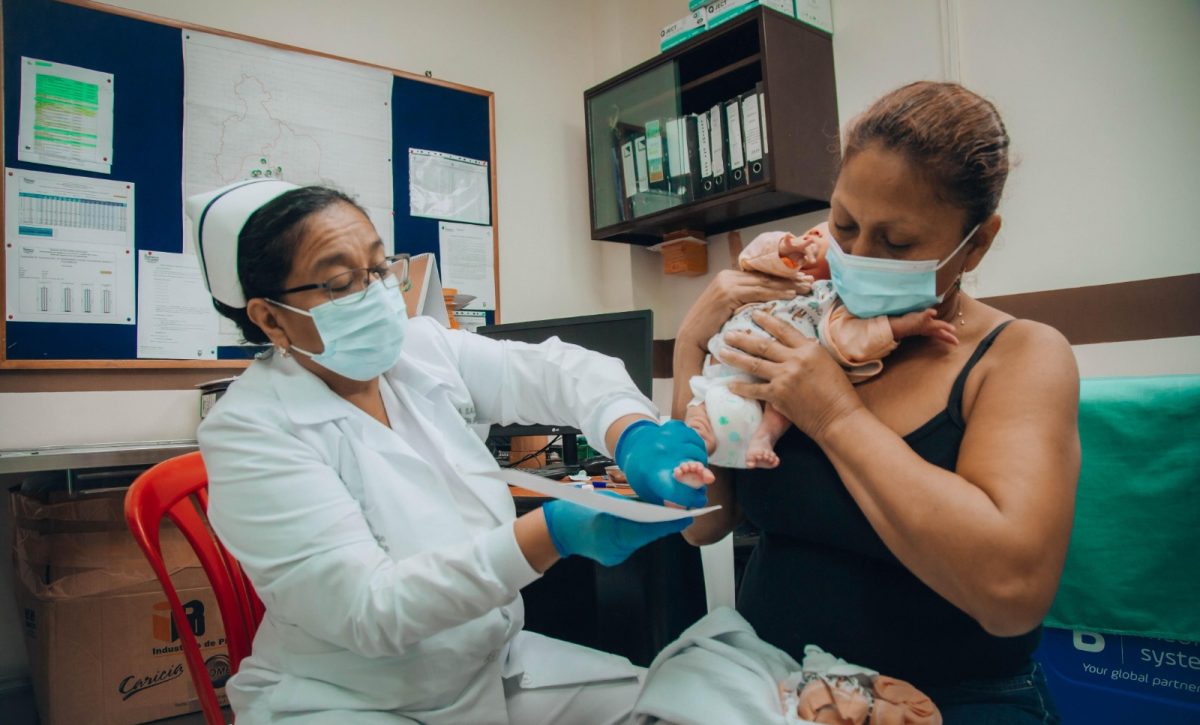 Prueba del talón benefició a 270 mil niñas y niños en los últimos dos años en Ecuador