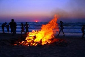 En España es tradición encender hogueras en la Noche de San Juan.