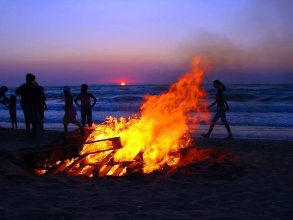 En España es tradición encender hogueras en la Noche de San Juan.