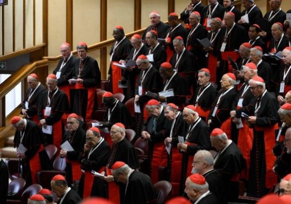 ¿Quiénes elegirán al próximo papa? Un vistazo a la distribución geográfica de los cardenales electores del nuevo Cónclave