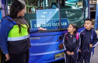 Quito ajusta transporte por vacaciones escolares: Trole y Ecovía con circuitos modificados
