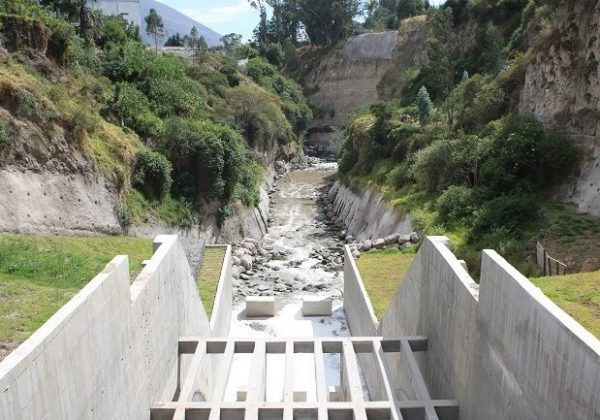 Quito impulsa proyectos clave para asegurar el abastecimiento de agua a largo plazo