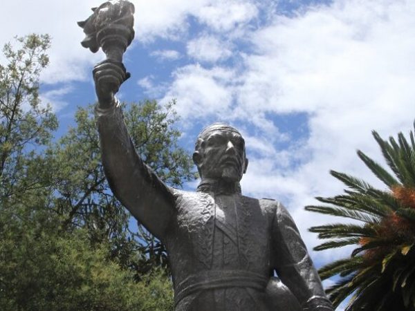 Quito invierte USD 17.000 en escultura patrimonial afectada por vandalismo