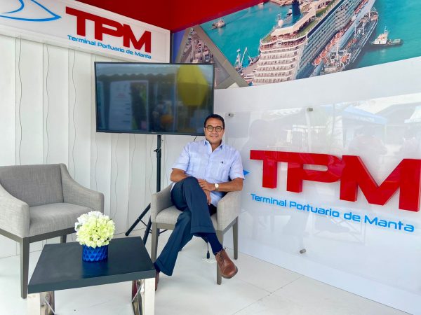 Roberto Salazar, presidente de TPM, señala que las ventajas del puerto de Manta.