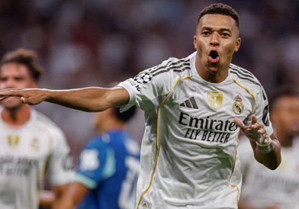 Real Madrid con doblete de Mbappé remonta a Olympique de Marsella en su debut.