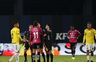 Reclamos por arbitraje y VAR causaron polémica en la jornada 19 de LigaPro