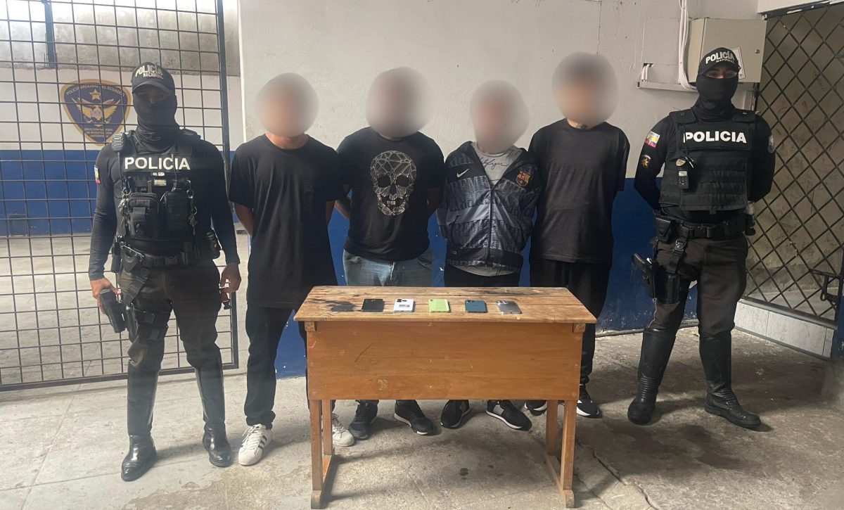 Recuperan auto robado y detienen a cuatro sospechosos en La Concordia