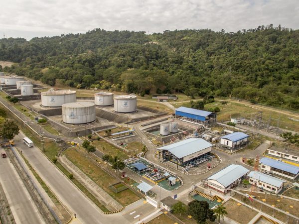 Refinería Esmeraldas fuera de operación