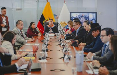 Regulación de Blockchain e Inteligencia Artificial en Ecuador: avances y desafíos
