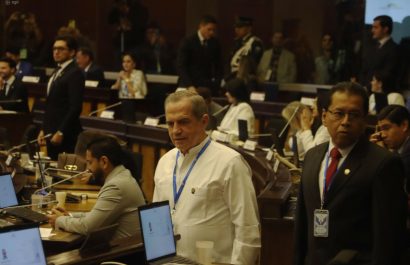 Ricardo Patiño denuncia ilegalidad en designación de Mónica Salazar como representante del CAL