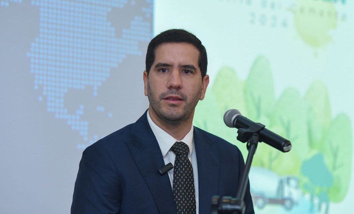 Gobierno inicia pagos de compensación a transportistas tras eliminación del subsidio al diésel