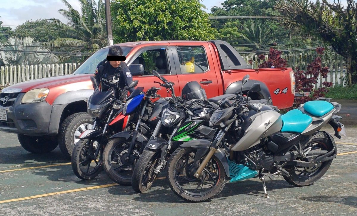 Robo de camioneta revela depósito de motos robadas en Santo Domingo