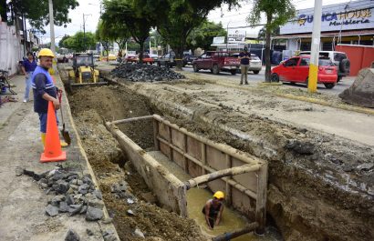 portoviejo socavones avenida del ejército