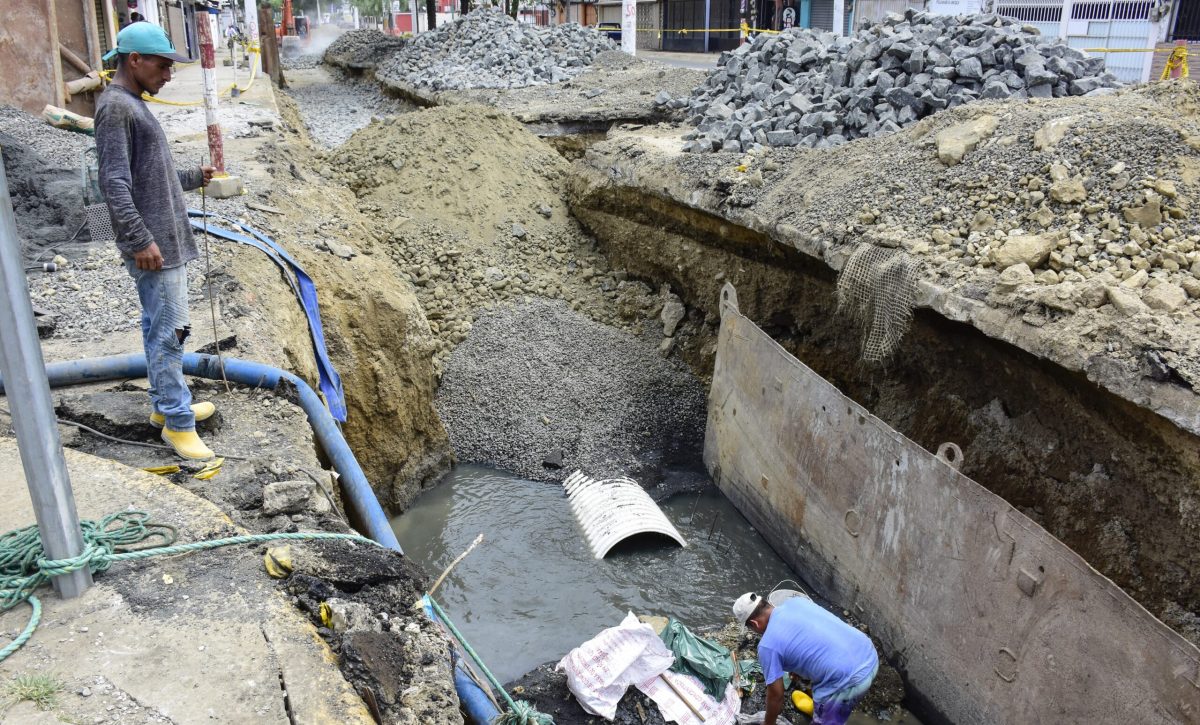 En la avenida El Ejército, se conectará la nueva tubería para empezar con el relleno y habilitar la vía.