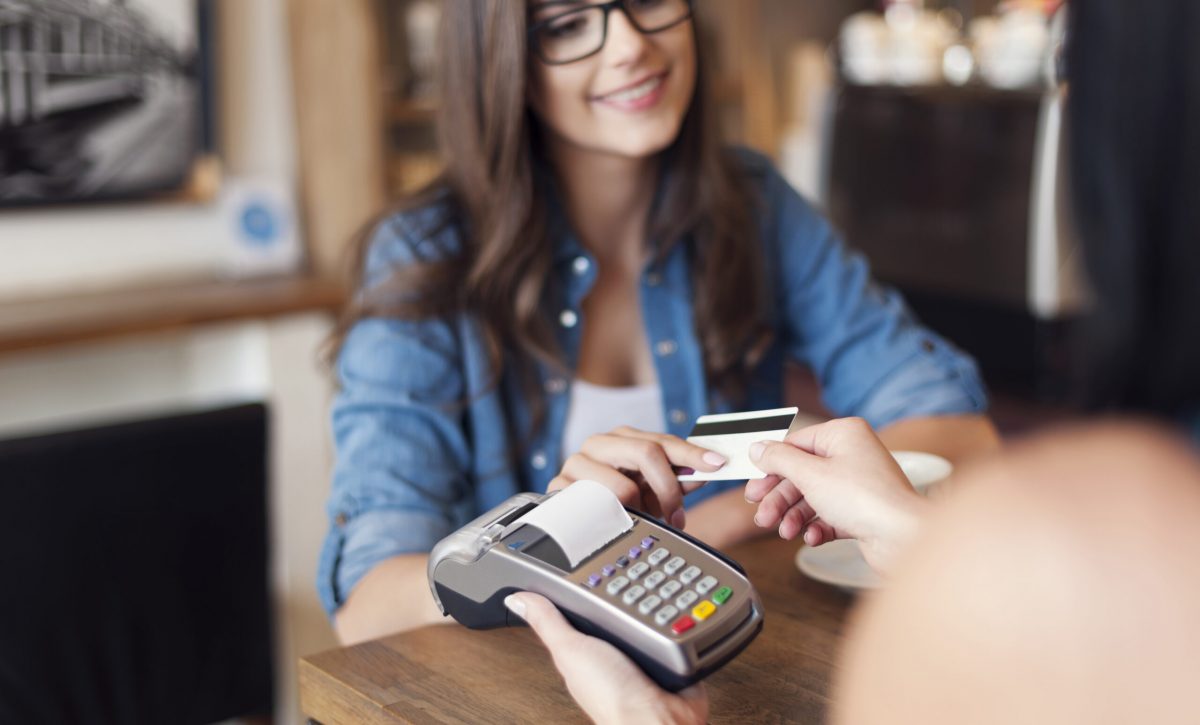 SRI exige declarar el ISD por compras internacionales con tarjeta antes del 30 de junio de 2025
