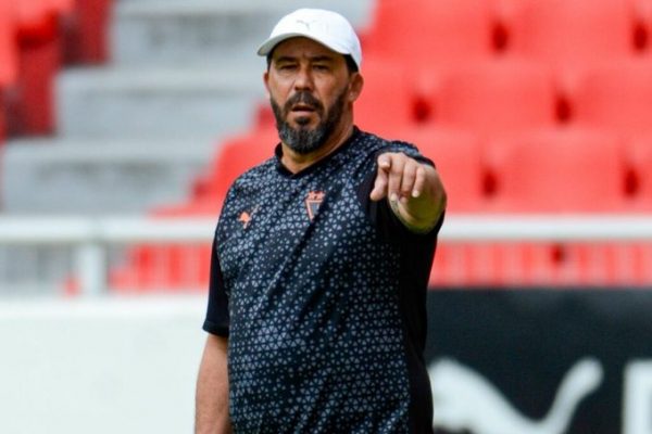 Sánchez apunta al desgaste como causa de bajo desempeño de Liga de Quito