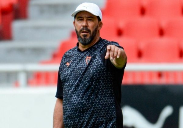 Sánchez apunta al desgaste como causa de bajo desempeño de Liga de Quito