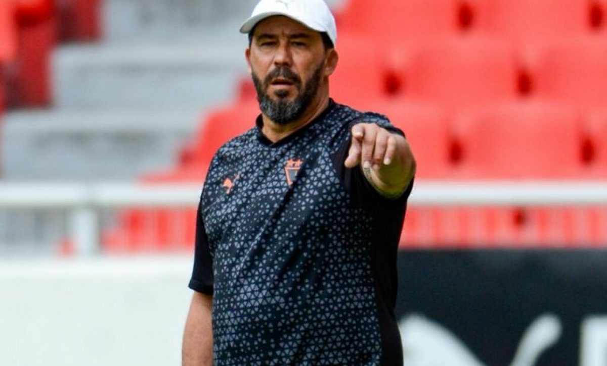 Sánchez apunta al desgaste como causa de bajo desempeño de Liga de Quito