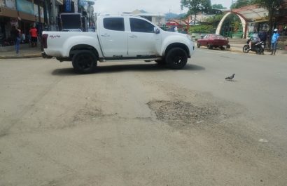 Santa Ana retoma trabajos de bacheo