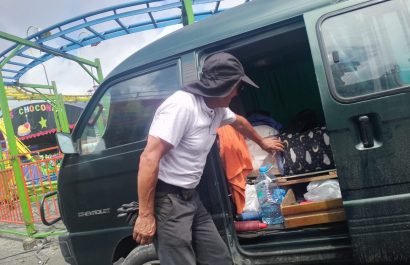 Santo Domingo: Durmiendo en busetas y armando diversión: el esfuerzo oculto de los juegos mecánicos