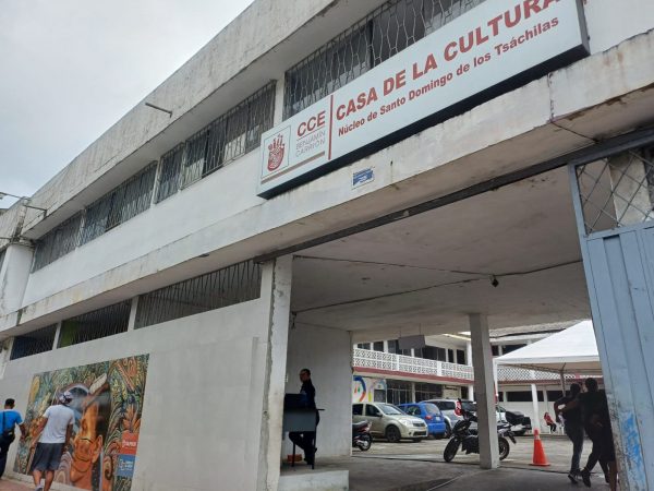 Santo Domingo analiza venta de 51 predios municipales para financiar nuevo edificio