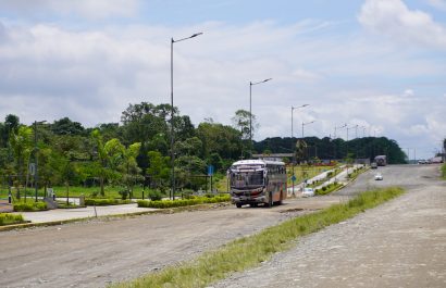 Santo Domingo inicia un plan de asfaltado en la avenida Las Delicias, que tiene una longitud de 2 kilómetros