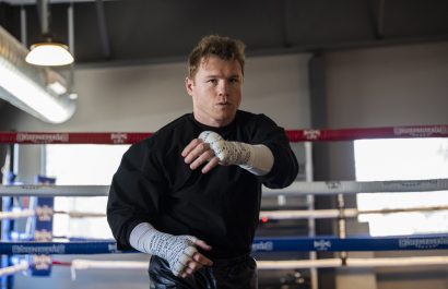 Saúl Canelo Álvarez encabeza la lista de boxeadores activos con mayor fortuna en 2025