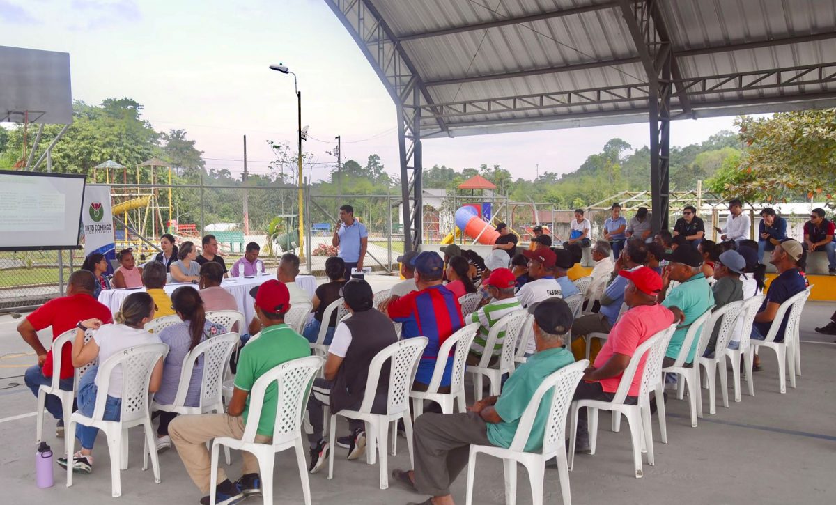 Se reanuda rectificación del camino San Jacinto-Plan Piloto en Santo Domingo de los Tsáchilas