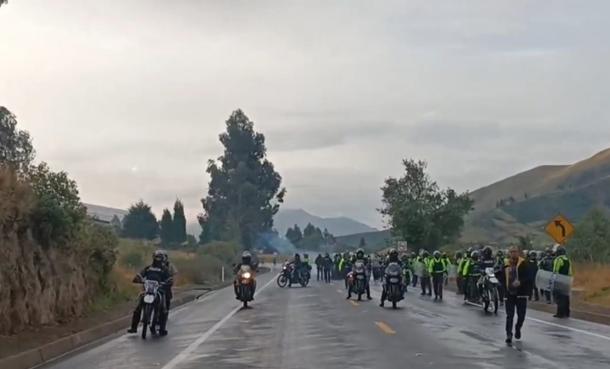 Secuestrar policías o militares sería un “grave error”, alerta Defensa en medio de paro nacional