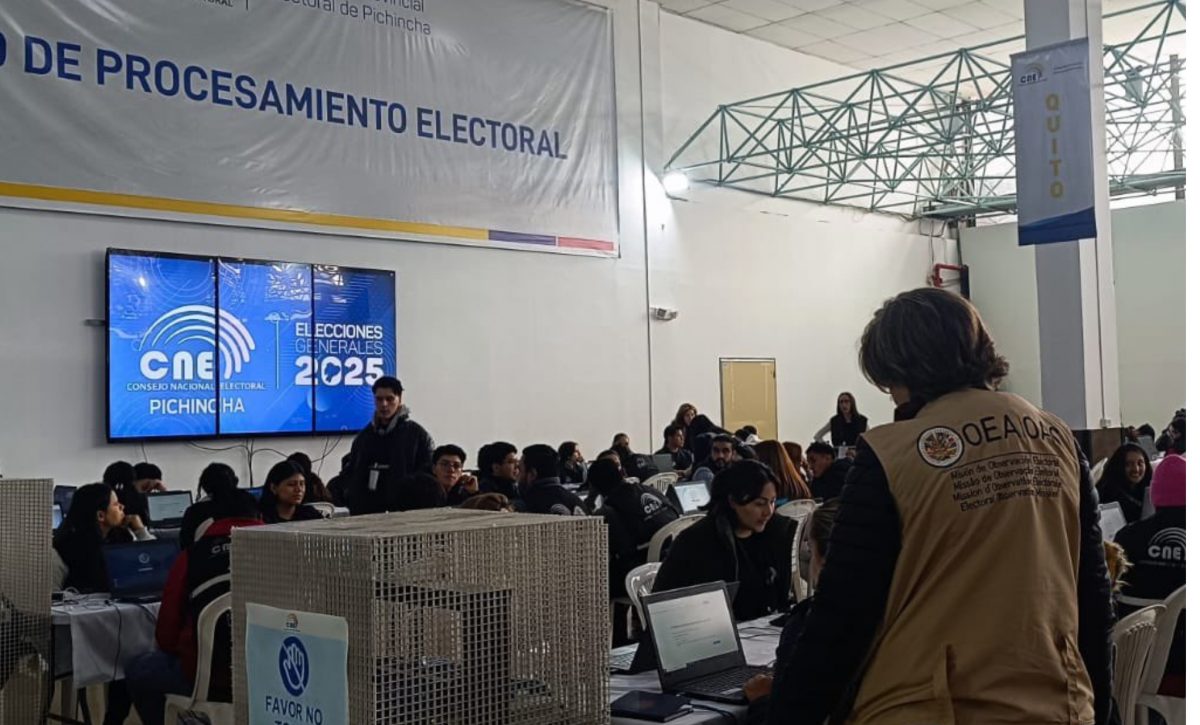 Segunda vuelta electoral: Observadores internacionales de varias organizaciones vigilan el desarrollo del proceso democrático. ONU.