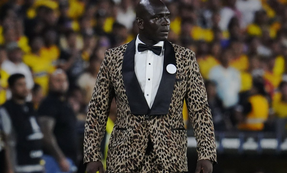 Segundo Castillo y Barcelona multados por Conmebol por traje del 'Mortero'