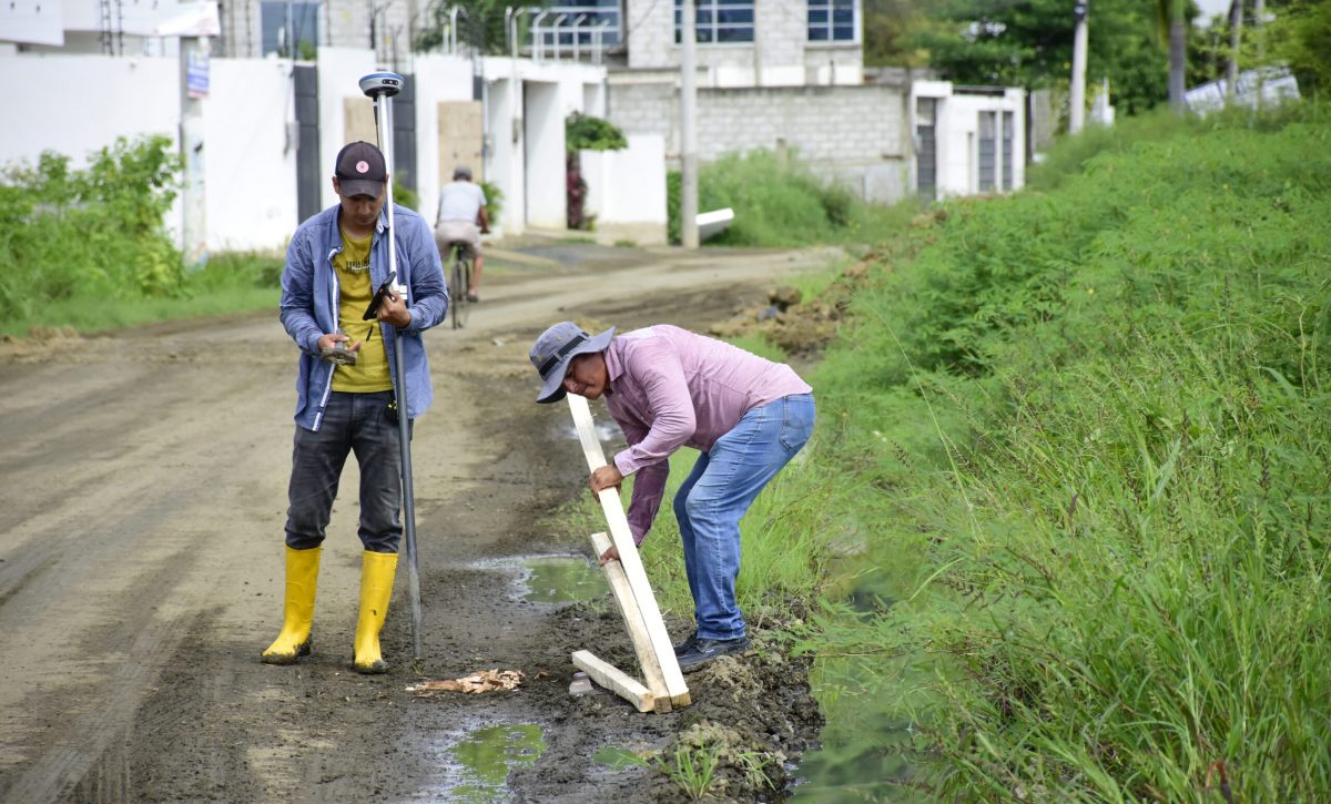Seis veedurías ciudadanas supervisan obras municipales en Portoviejo
