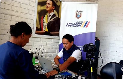 Servicios de cedulación llegan a zona remota de Tulcán para nacionalidad Awá