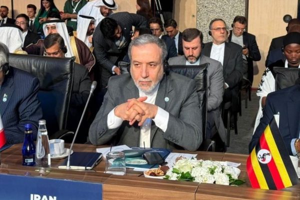 Seyed Abbas Araghchi, ministro de Relaciones Exteriores de Irán, desmintió la existencia de un acuerdo de cese al fuego con Israel.