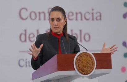 Sheinbaum anuncia nuevos fondos para asistir a los mexicanos afectados por las "injustas" redadas de Trump