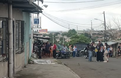 Sicarios mataron a un hombre en el barrio 15 de Abril de Manta, Manabí, en este cantón se reportan 128 muertes violentas en el 2025. El Diario..