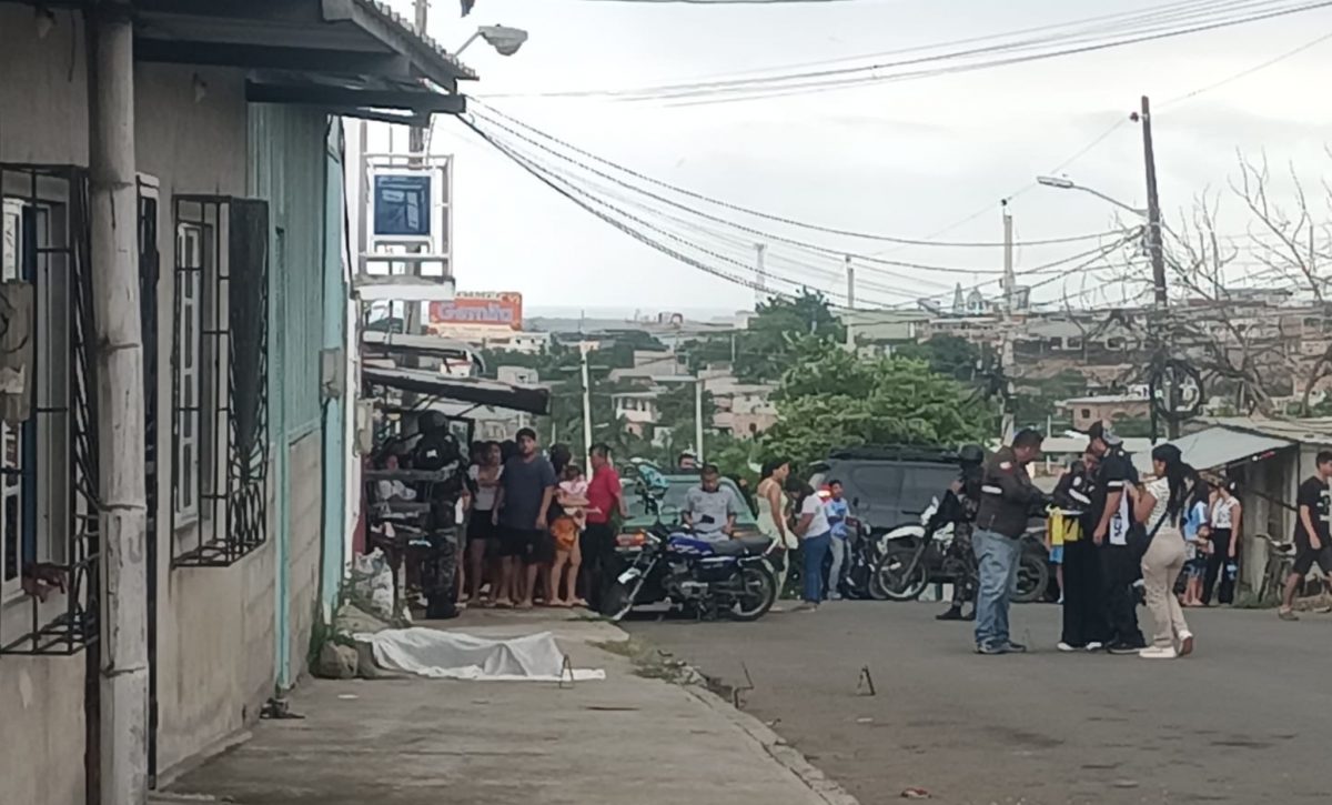 Sicarios mataron a un hombre en el barrio 15 de Abril de Manta, Manabí, en este cantón se reportan 128 muertes violentas en el 2025. El Diario..